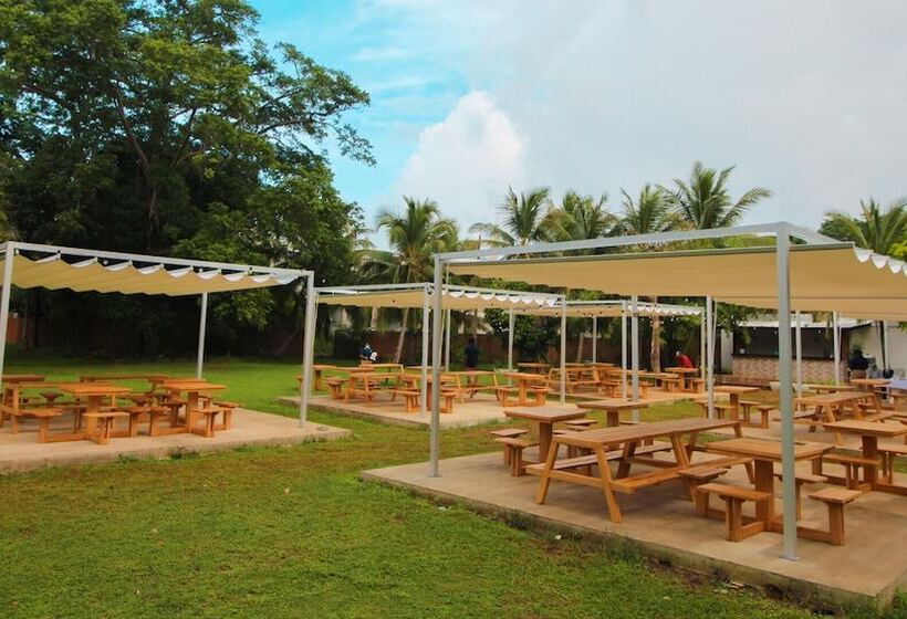 호텔 On Vacation Blue Cove