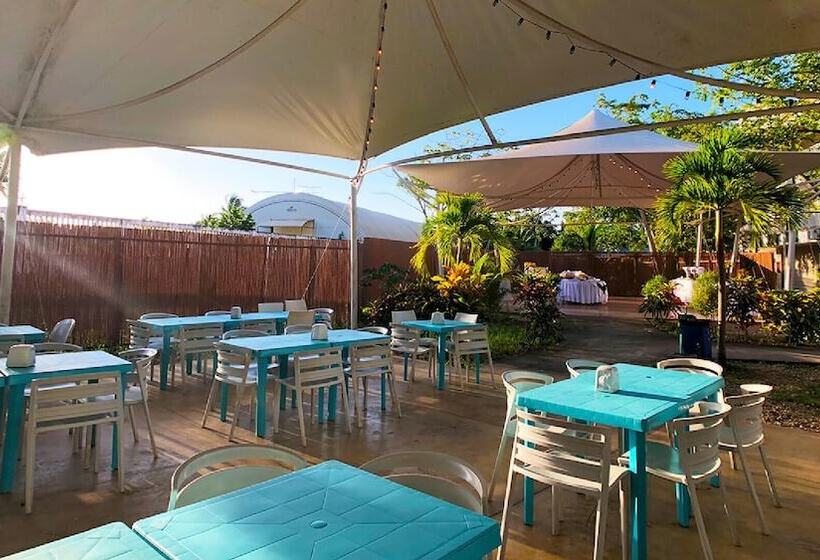 호텔 On Vacation Blue Cove