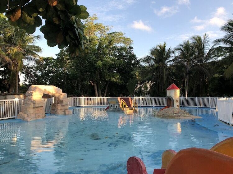 호텔 On Vacation Blue Cove