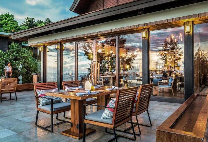 בית מלון כפרי Pullman Phuket Arcadia Naithon Beach