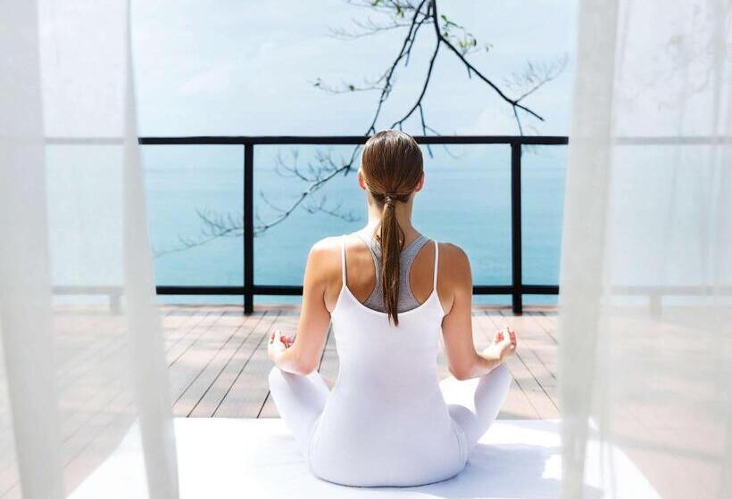 בית מלון כפרי Pullman Phuket Arcadia Naithon Beach