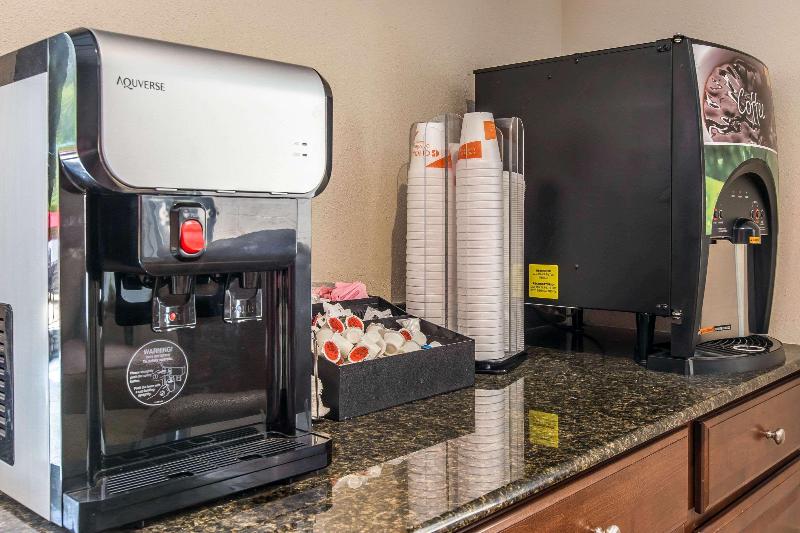 酒店 Quality Inn & Suites