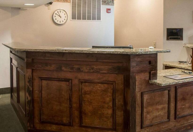 فندق Quality Inn & Suites Loves Park Near Rockford