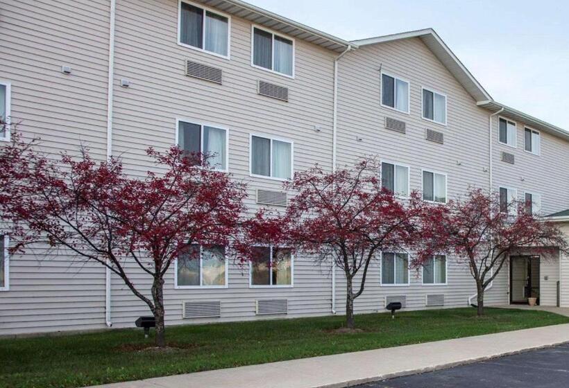فندق Quality Inn & Suites Loves Park Near Rockford