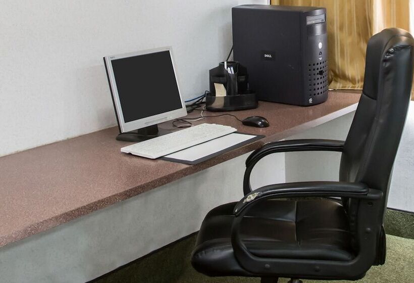 فندق Quality Inn & Suites Loves Park Near Rockford