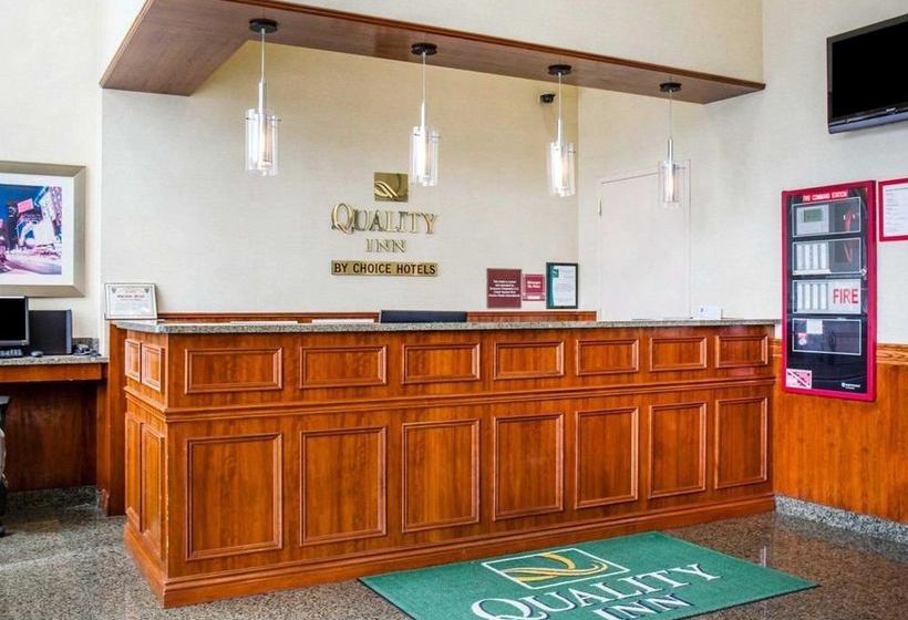 فندق Quality Inn Woodside