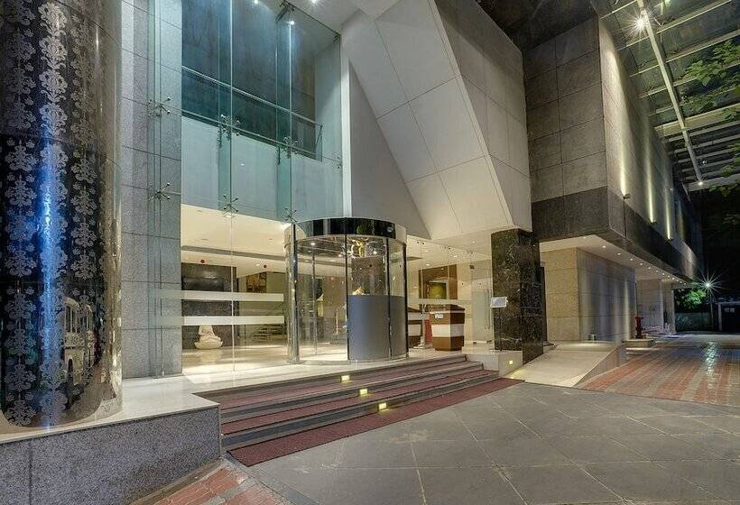 Ramee Grand Hotel And Spa, Pune