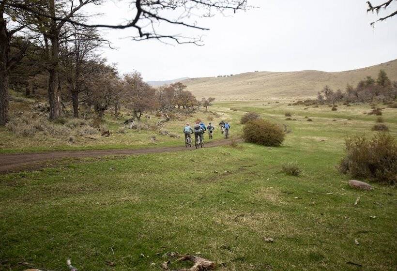 فندق Remota Patagonia Lodge