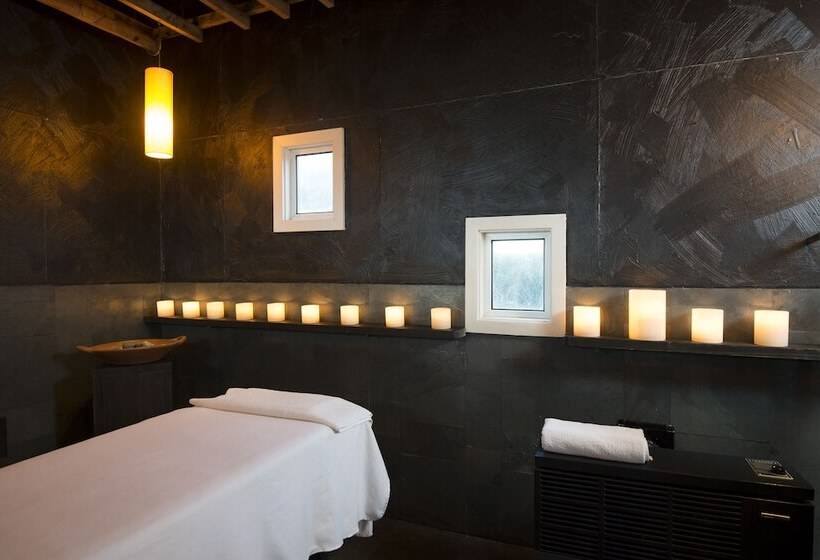 فندق Remota Patagonia Lodge