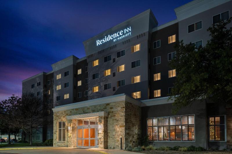 هتل Residence Inn By Marriott San Antonio Six Flags At The Rim