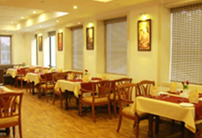 هتل The Ruby Arena