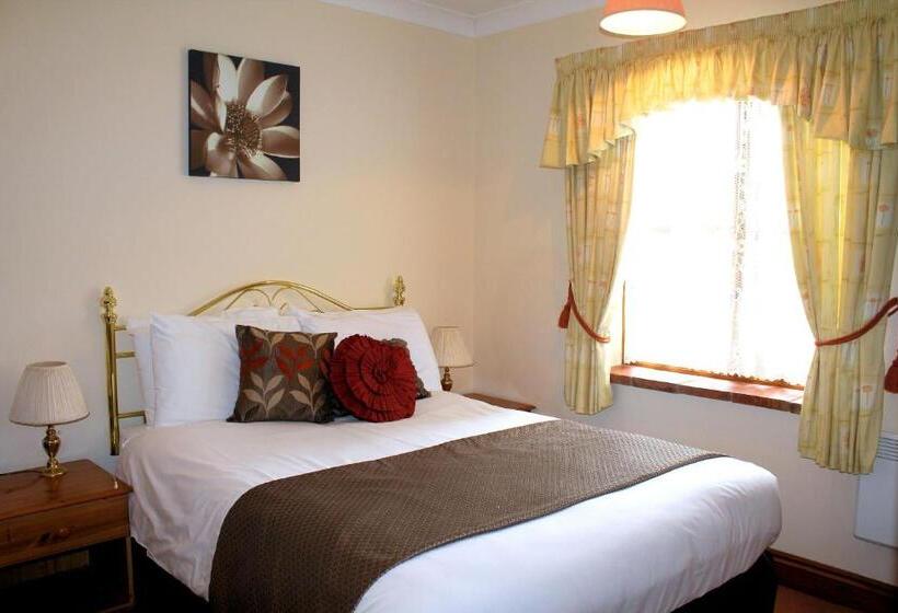 Сельский отель Old Rectory Hotel, Crostwick