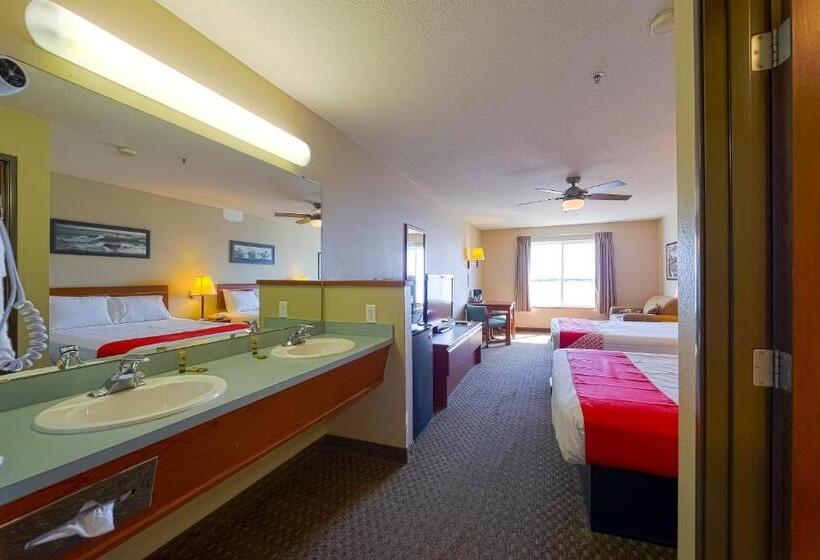 هتل Siletz Bay Lodge