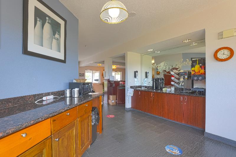 هتل Siletz Bay Lodge