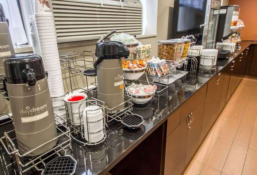 בית מלון כפרי Sleep Inn Jfk Airport Rockaway Blvd