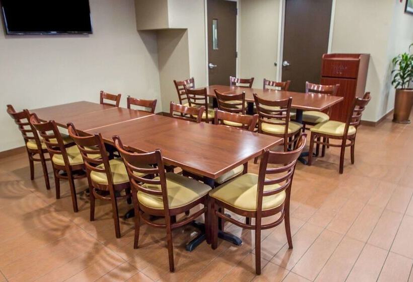 בית מלון כפרי Sleep Inn Jfk Airport Rockaway Blvd