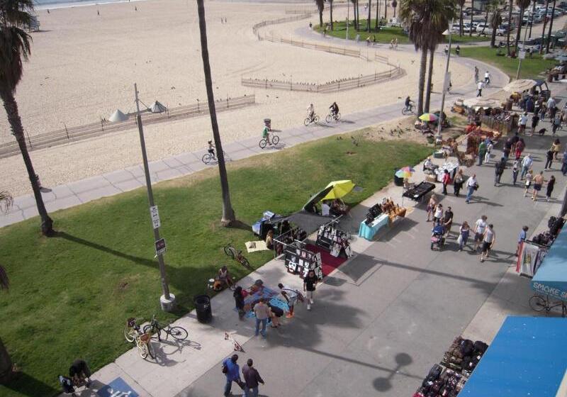 هتل Su Casa At Venice Beach