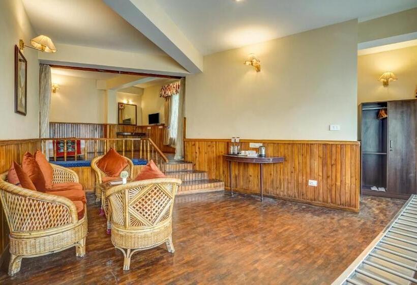 Отель Summit Newa Regency