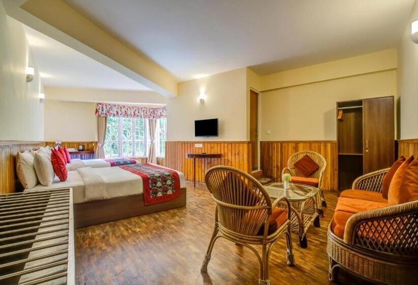 Отель Summit Newa Regency