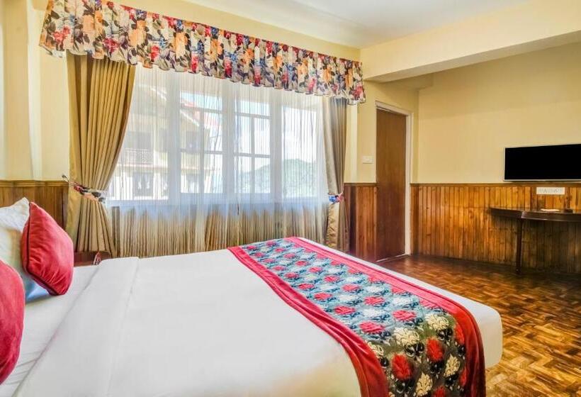 Отель Summit Newa Regency