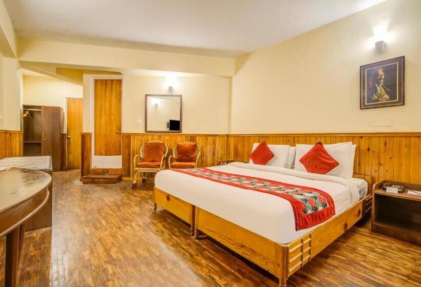 Отель Summit Newa Regency