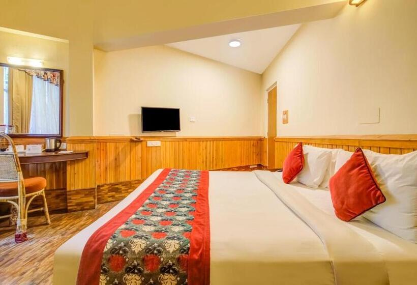 Отель Summit Newa Regency