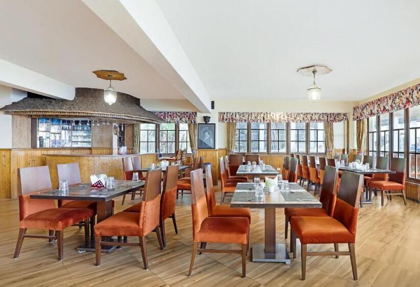 Отель Summit Newa Regency