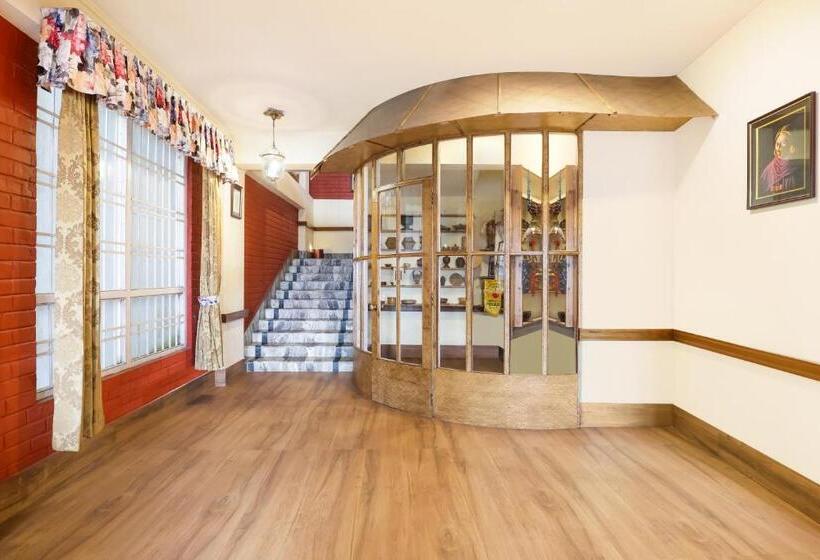 Отель Summit Newa Regency