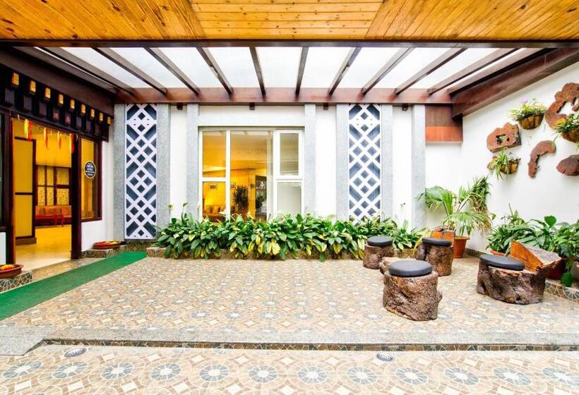 Summit Ttakshang Residency Hotel & Spa Mg Marg