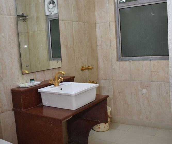 هتل Sun   A Taj View Heritage