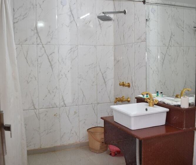 هتل Sun   A Taj View Heritage