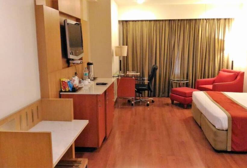 בית מלון כפרי Taj Tristar