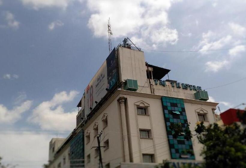 فندق Taj Tristar