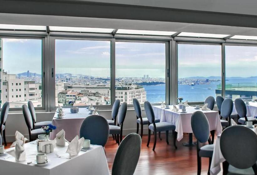 هتل Taksim Square