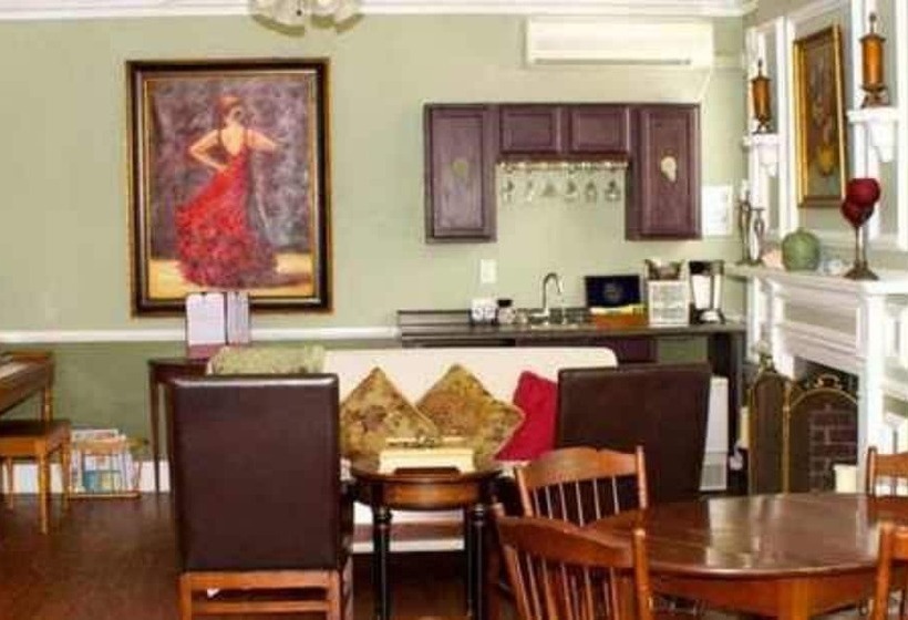 호텔 Carisbrooke Inn Bed & Breakfast