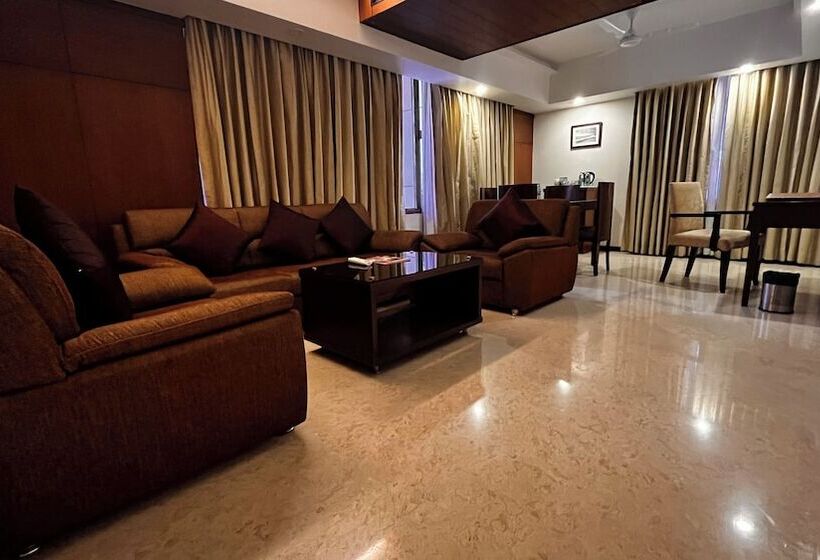 호텔 The Ocean Pearl