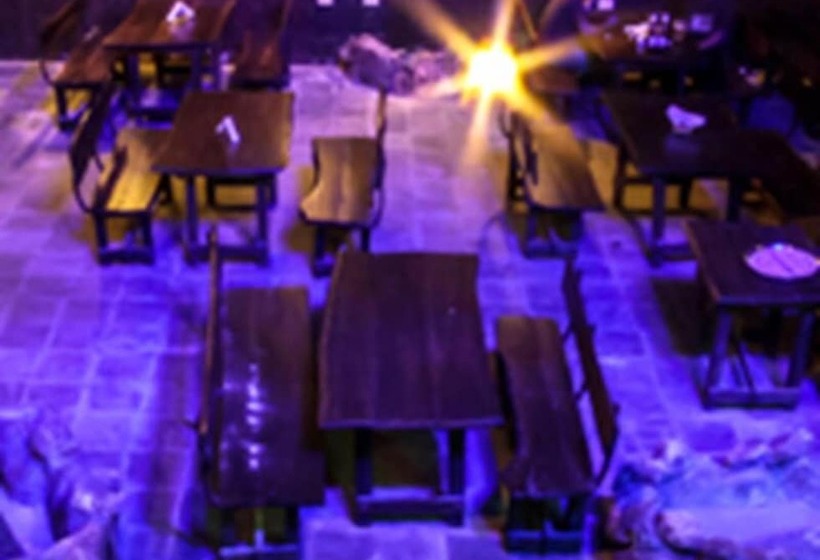 هتل The Ruby Arena