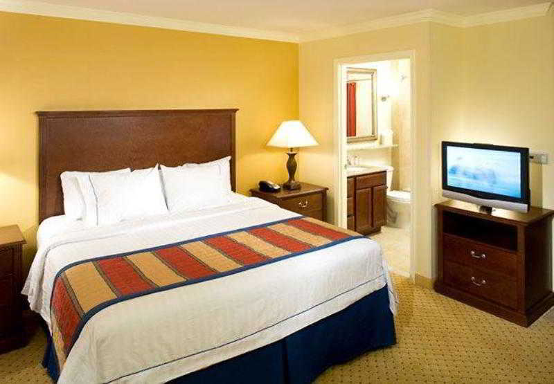 ホテル Towneplace Suites By Marriott San Antonio Airport