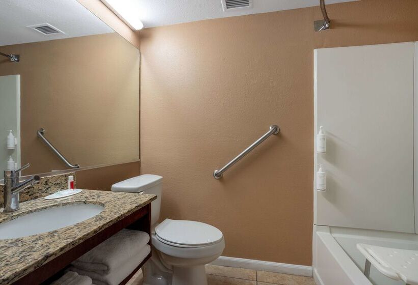 فندق Travelodge By Wyndham Lakeland