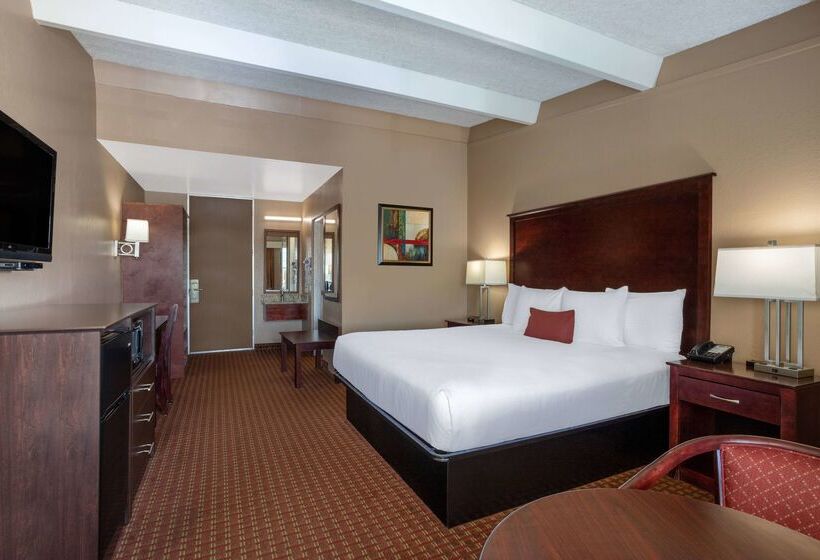 فندق Travelodge By Wyndham Lakeland