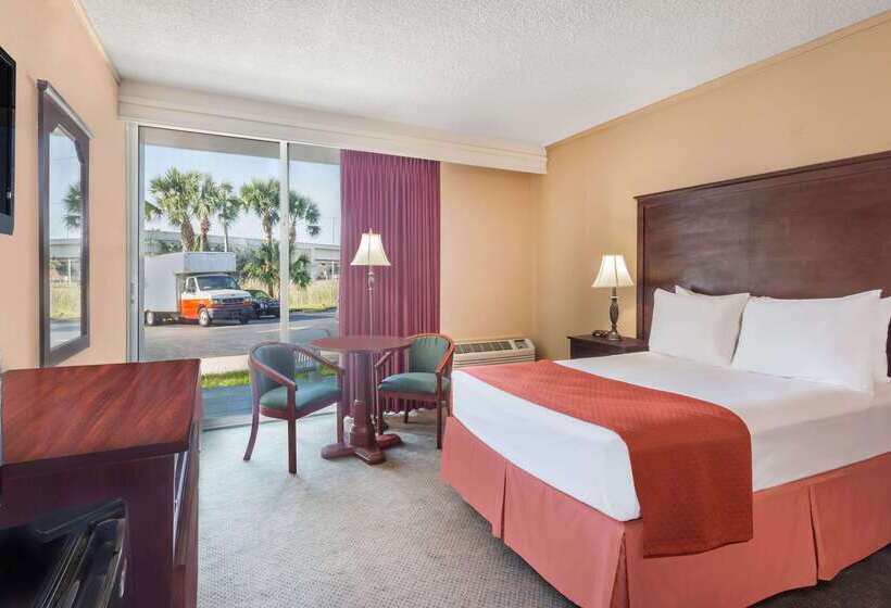 فندق Travelodge By Wyndham Lakeland