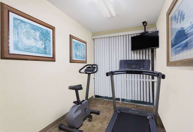 فندق Travelodge By Wyndham Lakeland