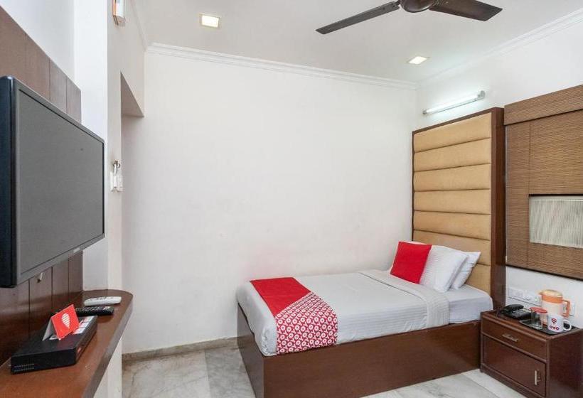 Hotelli Treebo Trend Lake View Park Chennai