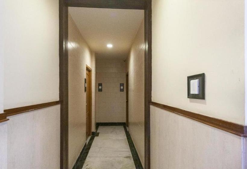 Hotelli Treebo Trend Lake View Park Chennai