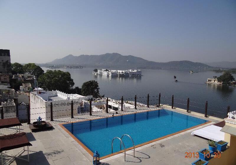 Отель Udaigarh   Udaipur
