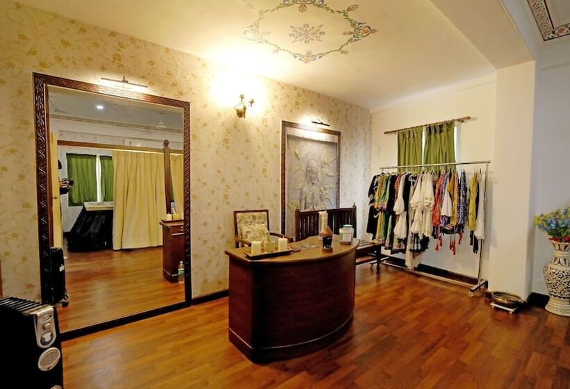 Отель Udaigarh   Udaipur