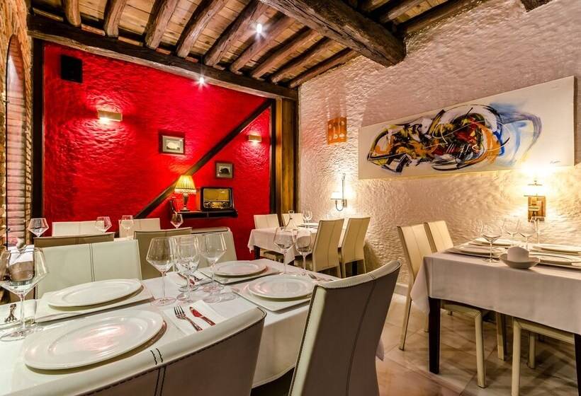 ホテル Yit Abentofail