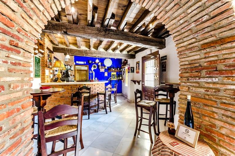 ホテル Yit Abentofail