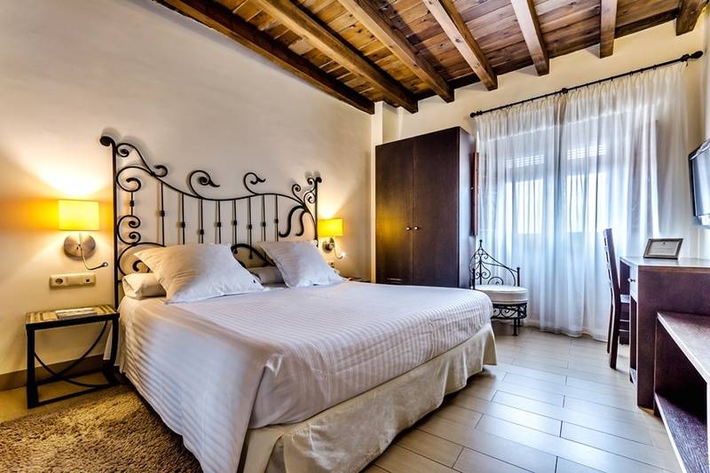 ホテル Yit Abentofail