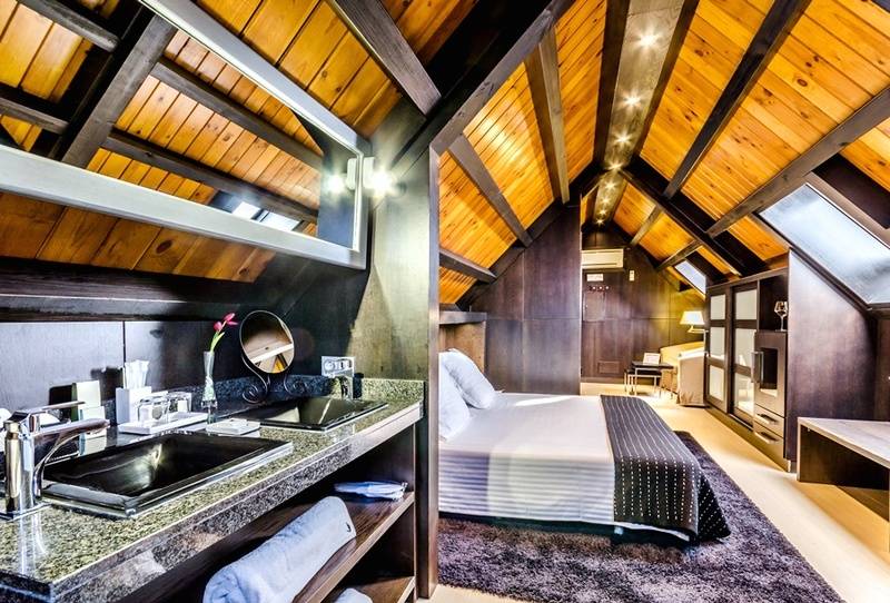 ホテル Yit Abentofail